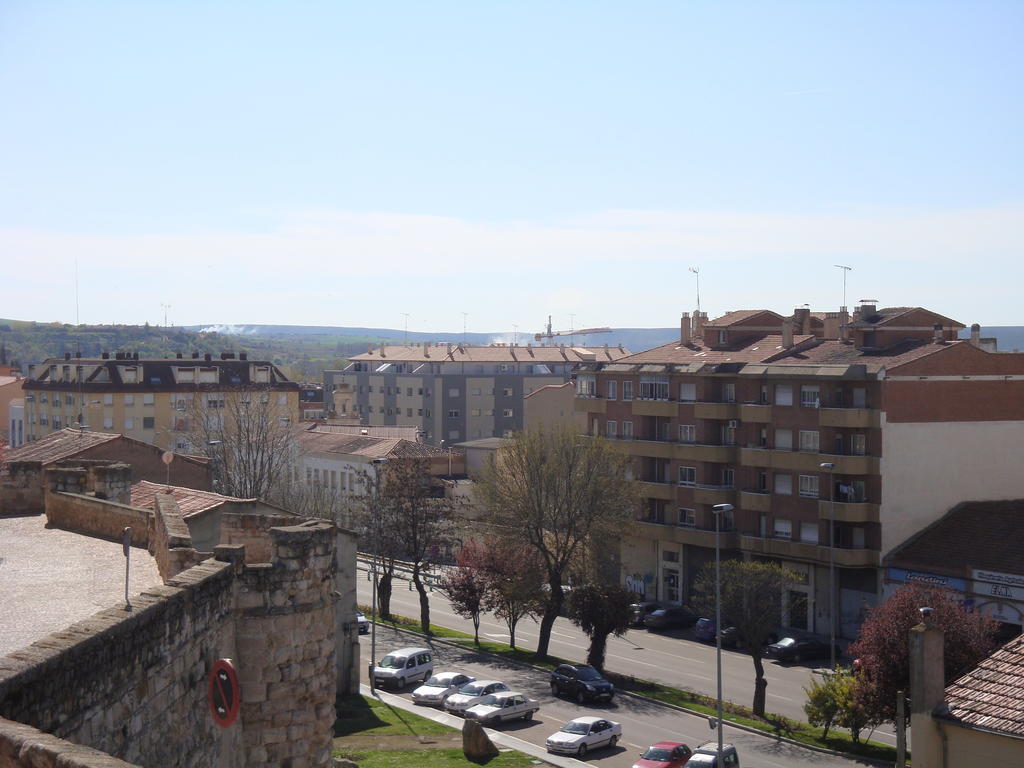 Apartamentos La Muralla 萨莫拉 外观 照片
